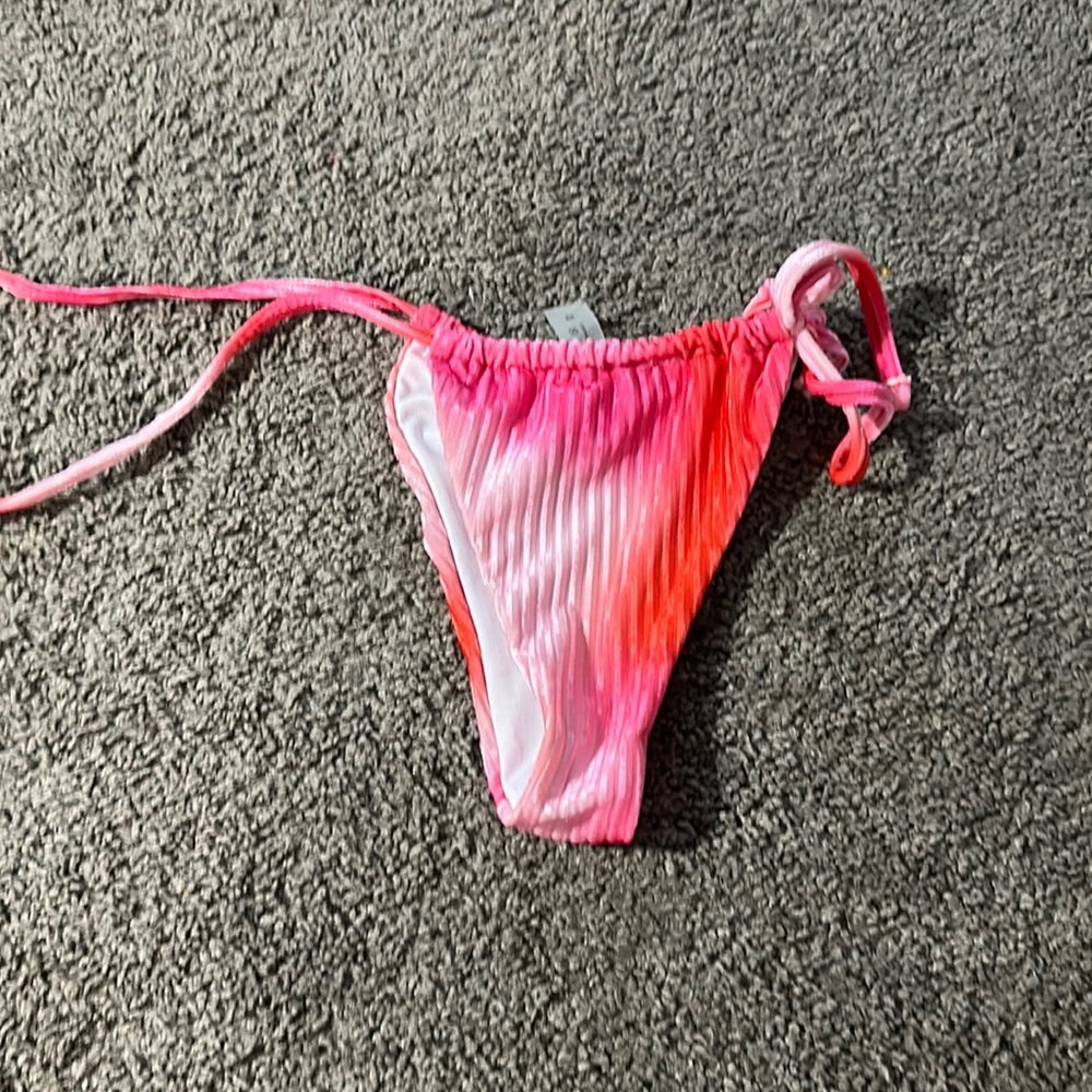 Bikini bottoms